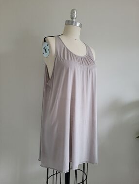 GAP tank top, light grey, soft gathers, swing style
